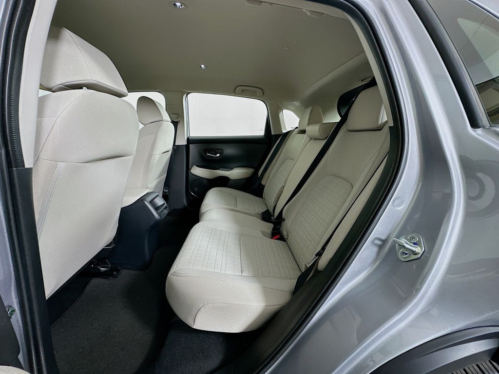 2025 Honda HR-V LX 30
