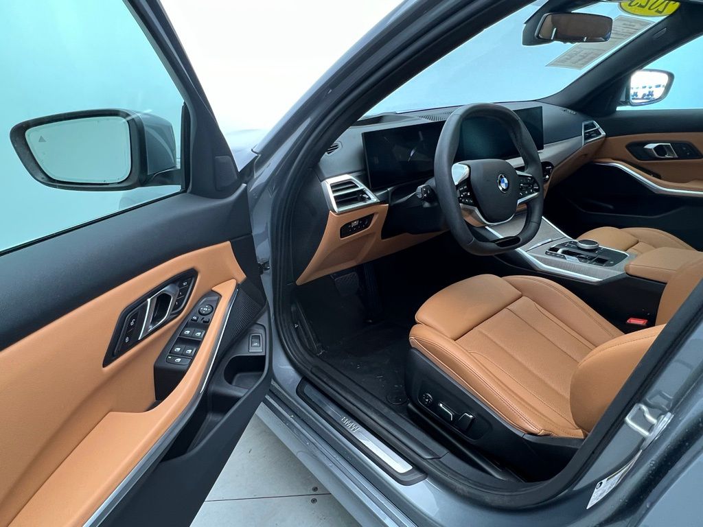 Thumbnail: 2025 BMW 3 Series - 22