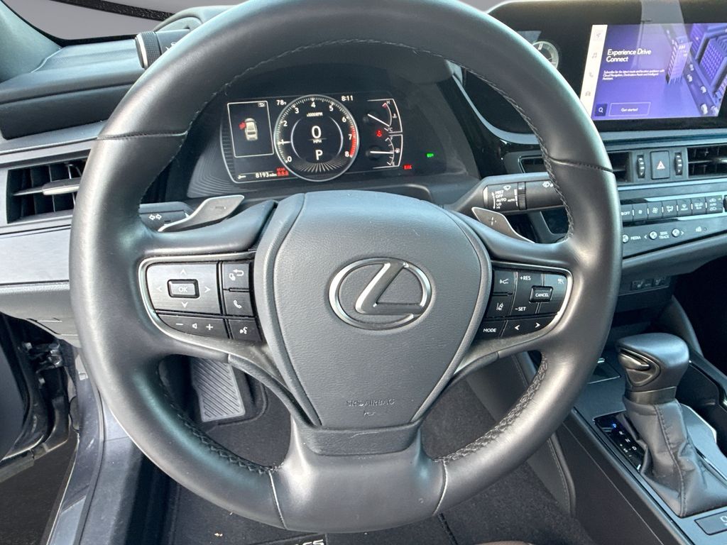 Thumbnail: 2025 Lexus ES - 21