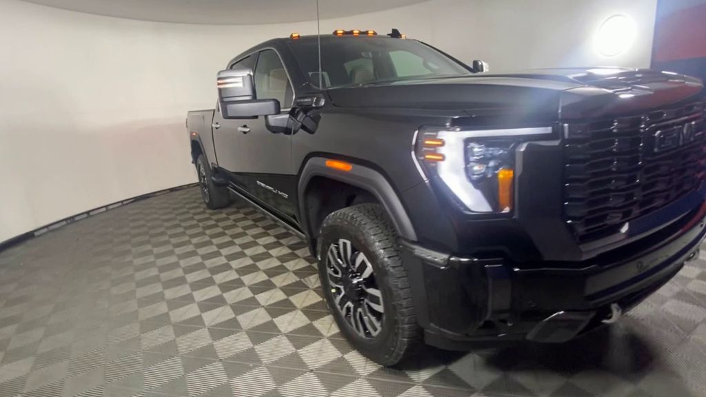 2024 GMC Sierra 2500HD Denali Ultimate 3