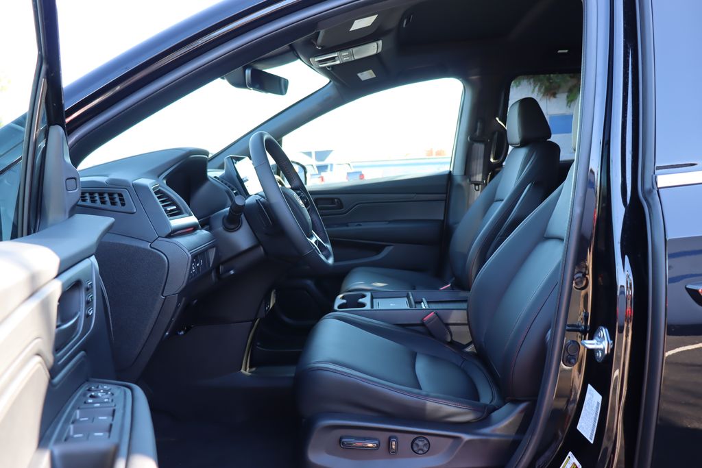 Thumbnail: 2026 Honda Odyssey - 29