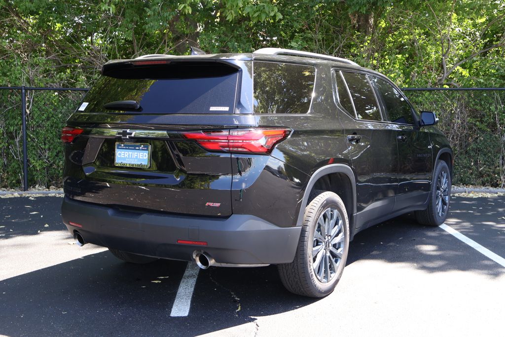 Thumbnail: 2023 Chevrolet Traverse - 10