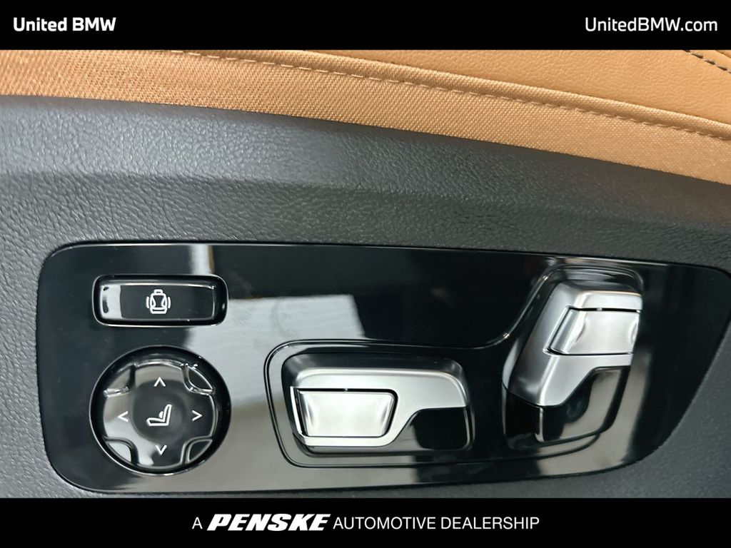 Thumbnail: 2026 BMW X5 - 12