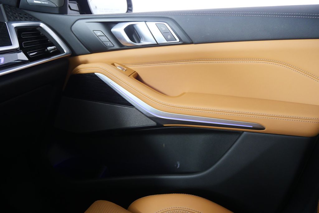 2025 BMW X7 xDrive40i 31