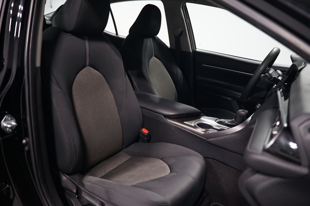 2021 Toyota Camry LE 24