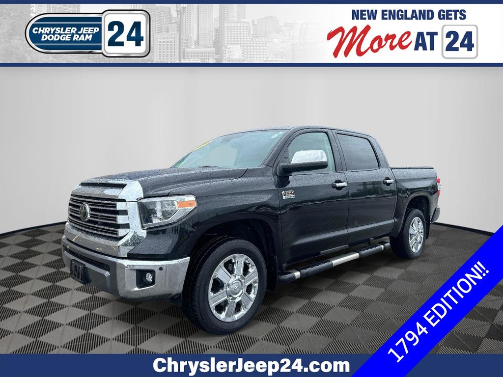Midnight Black Metallic 2021 Toyota Tundra Pickup Truck Four-Wheel Drive 6-Speed Automatic