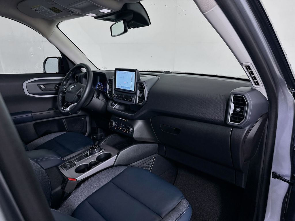 Thumbnail: 2022 Ford Bronco Sport - 30