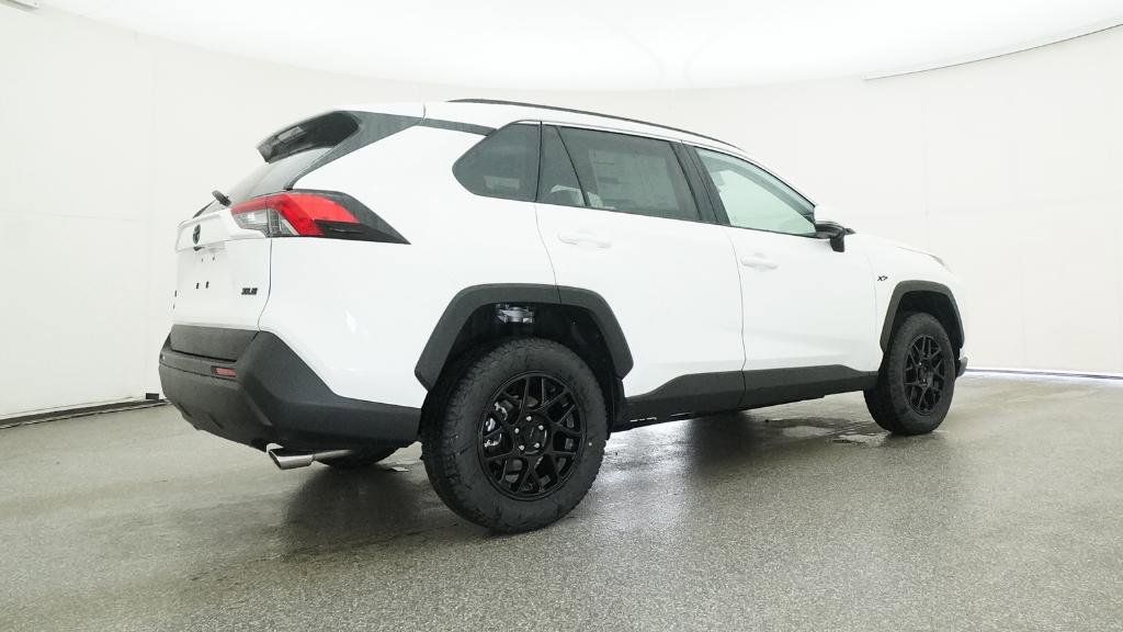 Thumbnail: 2025 Toyota RAV4 - 29