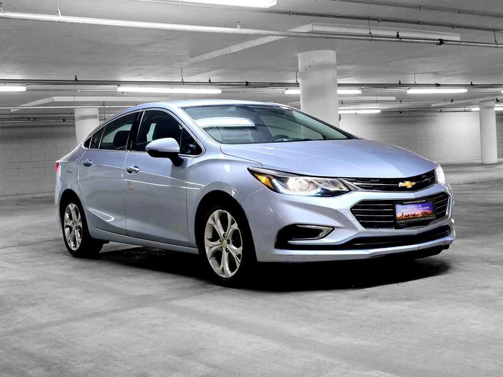 2017 Chevrolet Cruze Premier 4