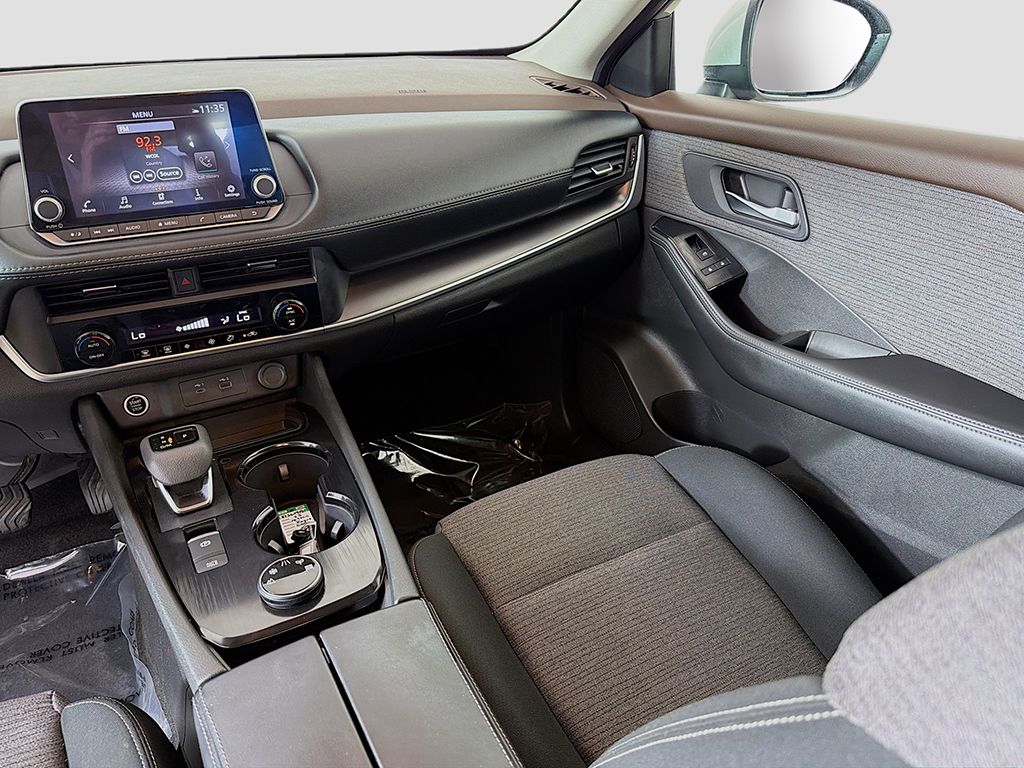 Used 2023 Silver Nissan SV image 32
