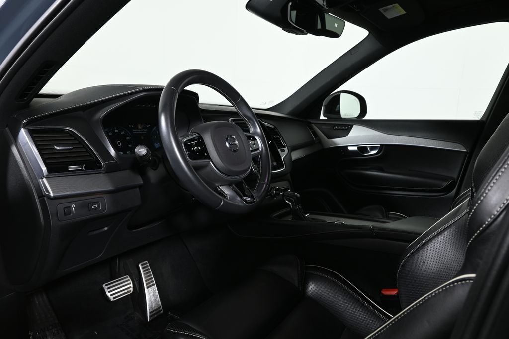 Thumbnail: 2020 Volvo XC90 - 16