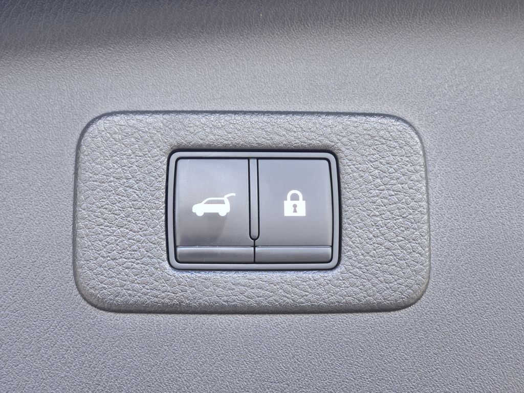 2022 Nissan Armada Platinum - 10