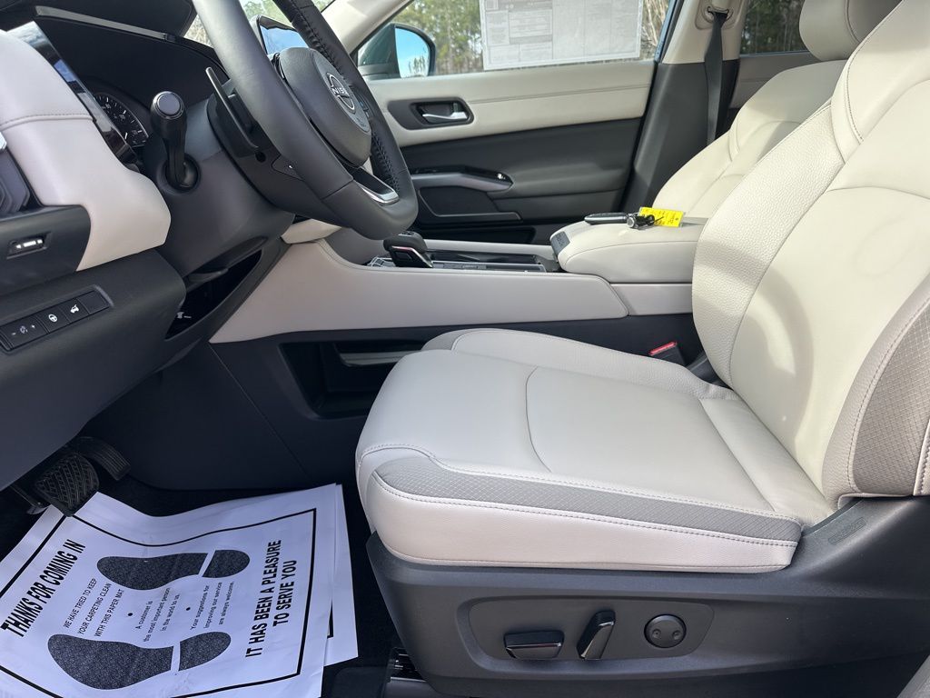 2025 Obsidian Green Pearl Nissan Pathfinder SL FWD SUV