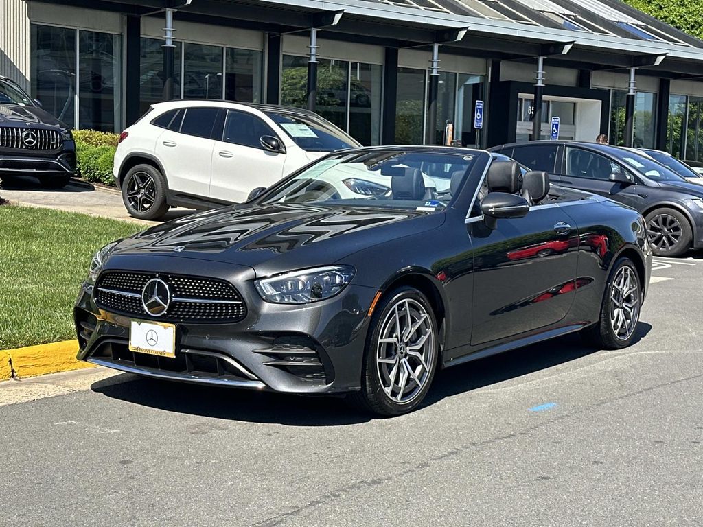 Thumbnail: 2023 Mercedes-Benz E-Class - 21