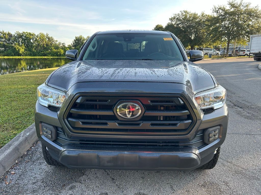 Thumbnail: 2019 Toyota Tacoma - 8