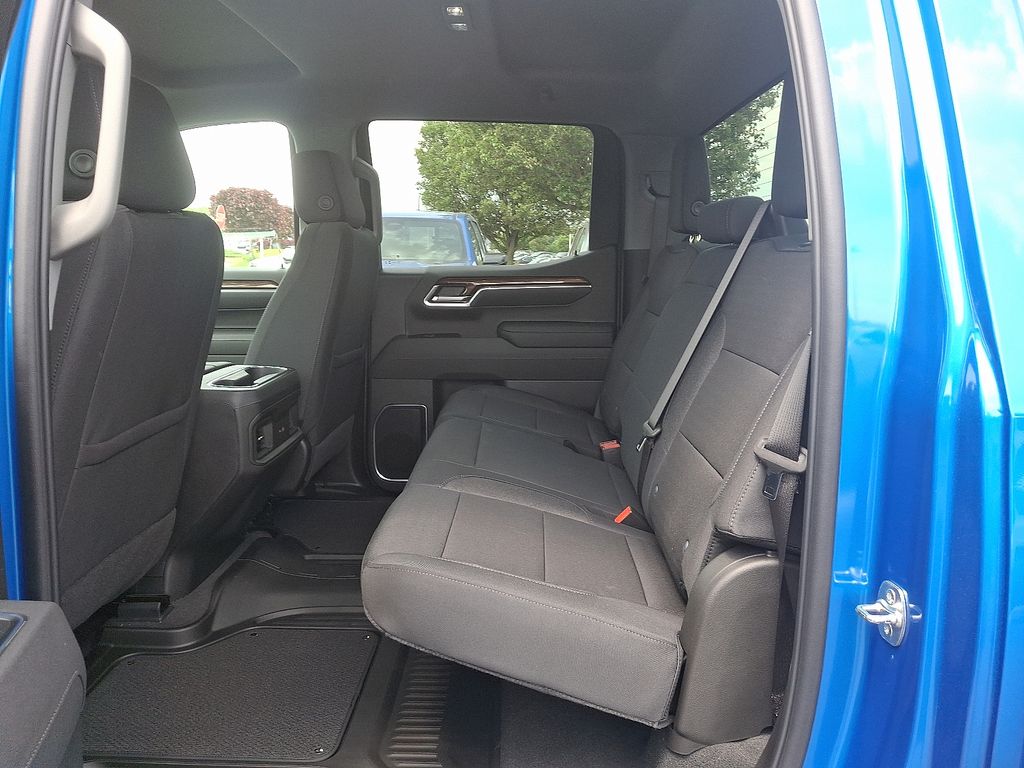 2025 Chevrolet Silverado 1500 RST 5