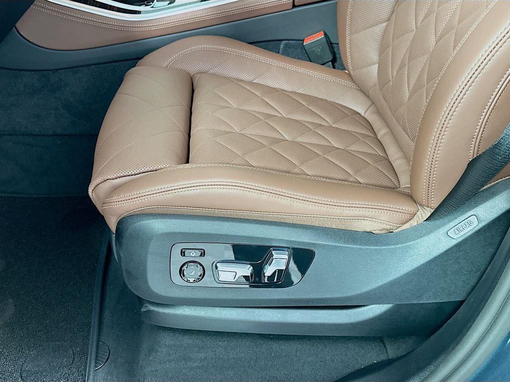 Thumbnail: 2026 BMW X5 - 21