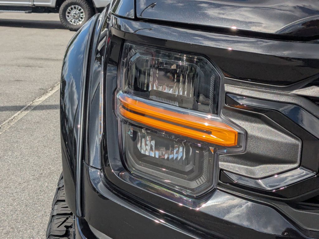 2025 Ford F-150 Black Widow