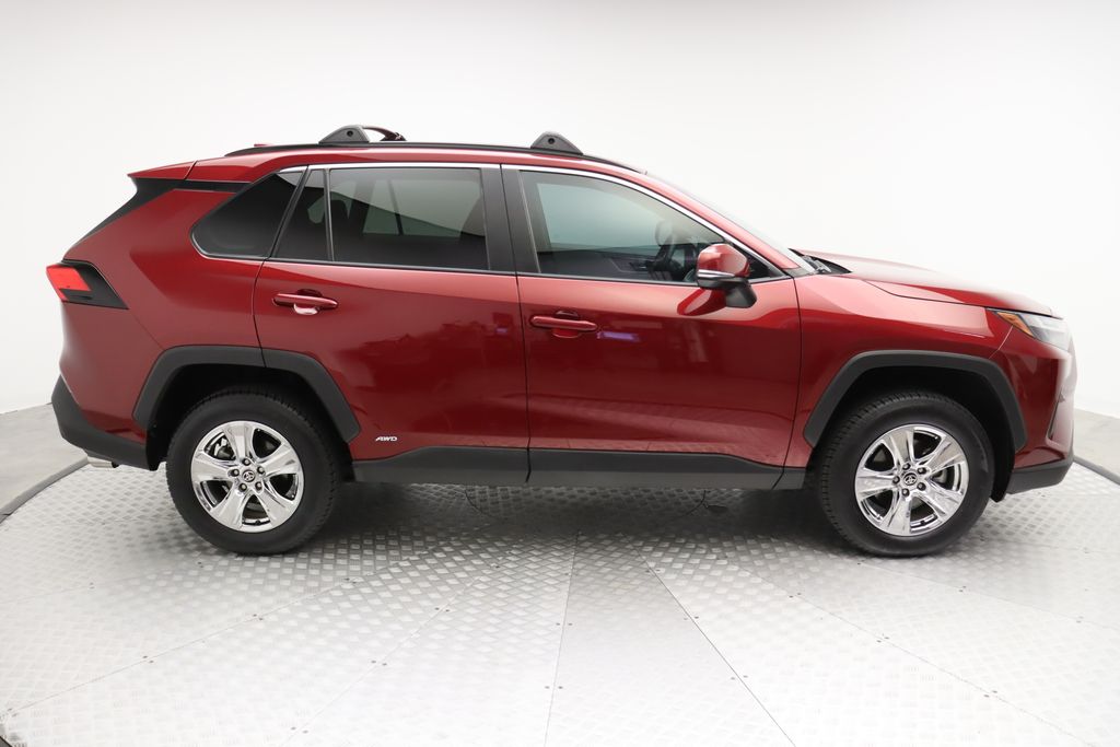 2022 Toyota RAV4 XLE 7