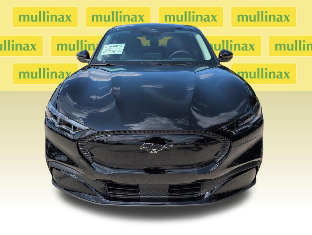New 2026 Black Ford Select image 13
