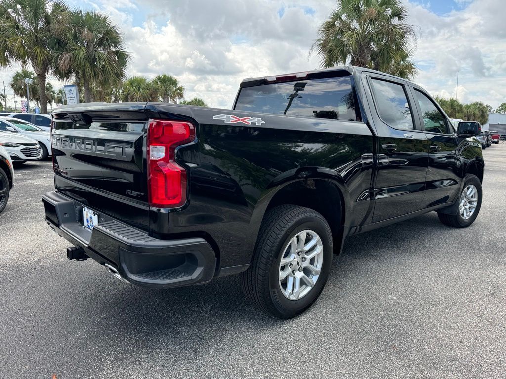 2023 Chevrolet Silverado 1500 RST 8