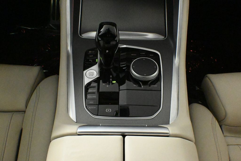 Thumbnail: 2023 BMW X6 - 25