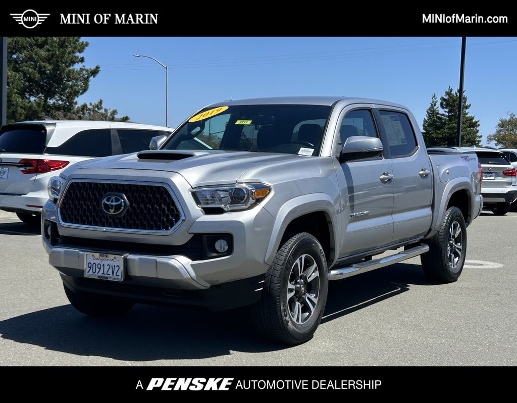Thumbnail: 2019 Toyota Tacoma - 1
