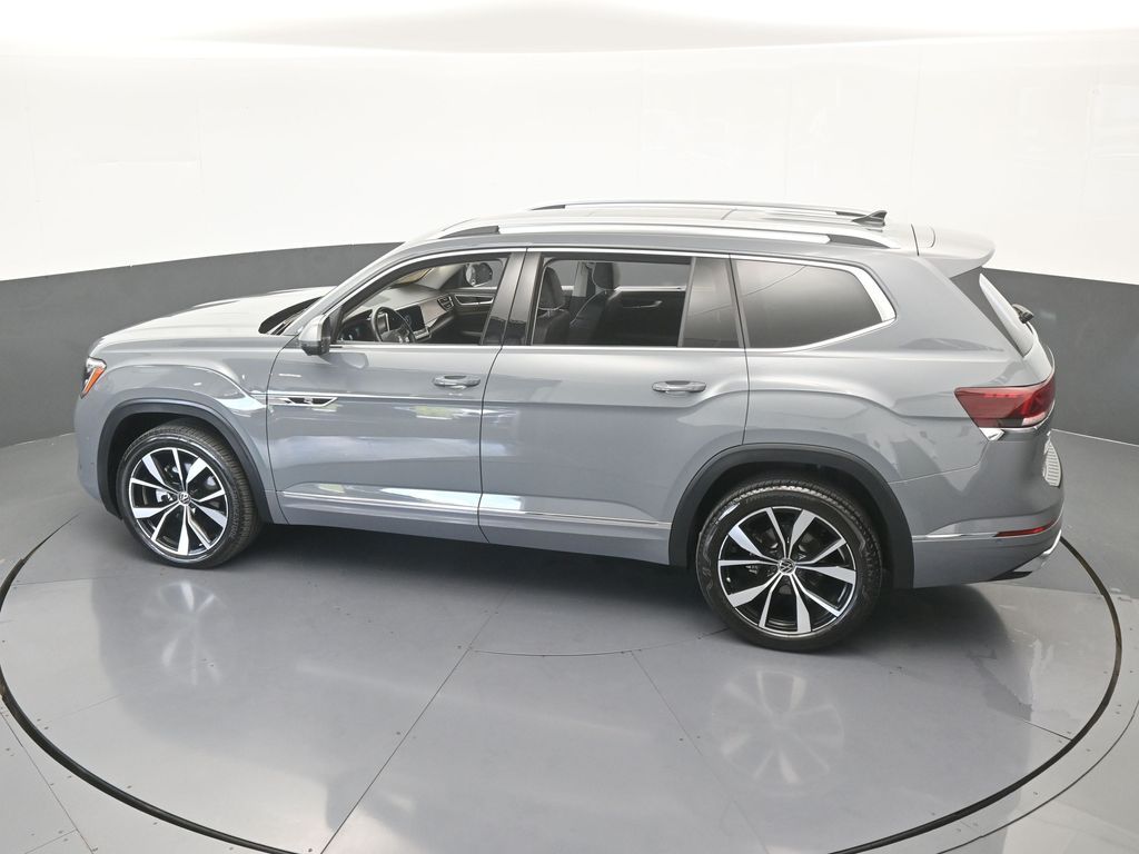 Used 2025 Gray Volkswagen 2.0T SEL Premium R-Line image 52