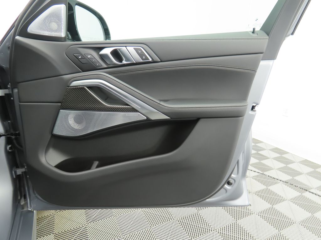 Thumbnail: 2026 BMW X6 - 26