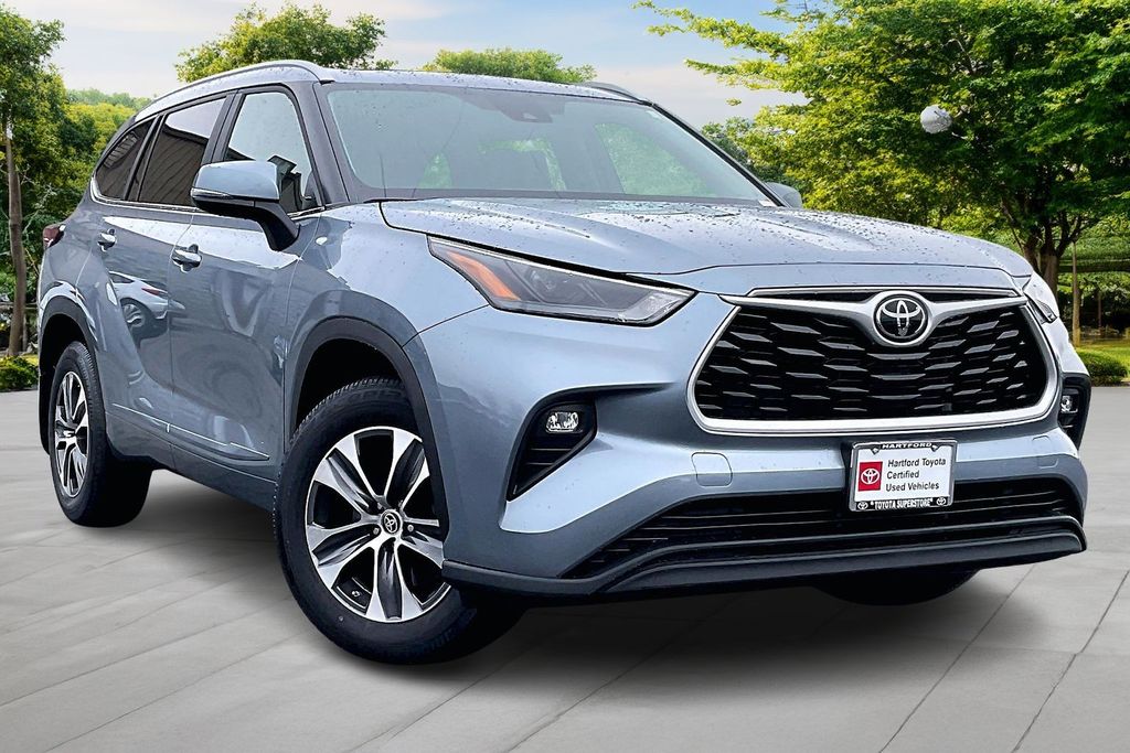 2023 Toyota Highlander XLE AWD