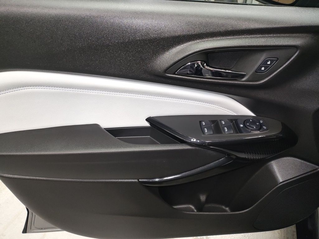 Used 2025 Gray Chevrolet LT image 25