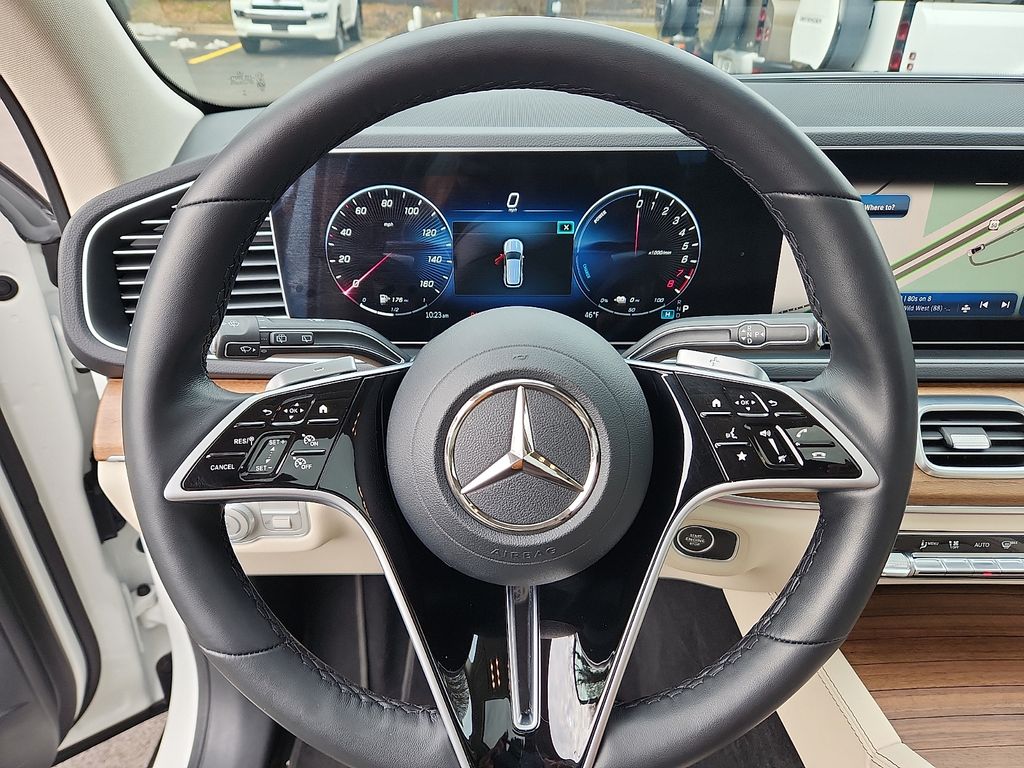 Thumbnail: 2025 Mercedes-Benz GLE - 20