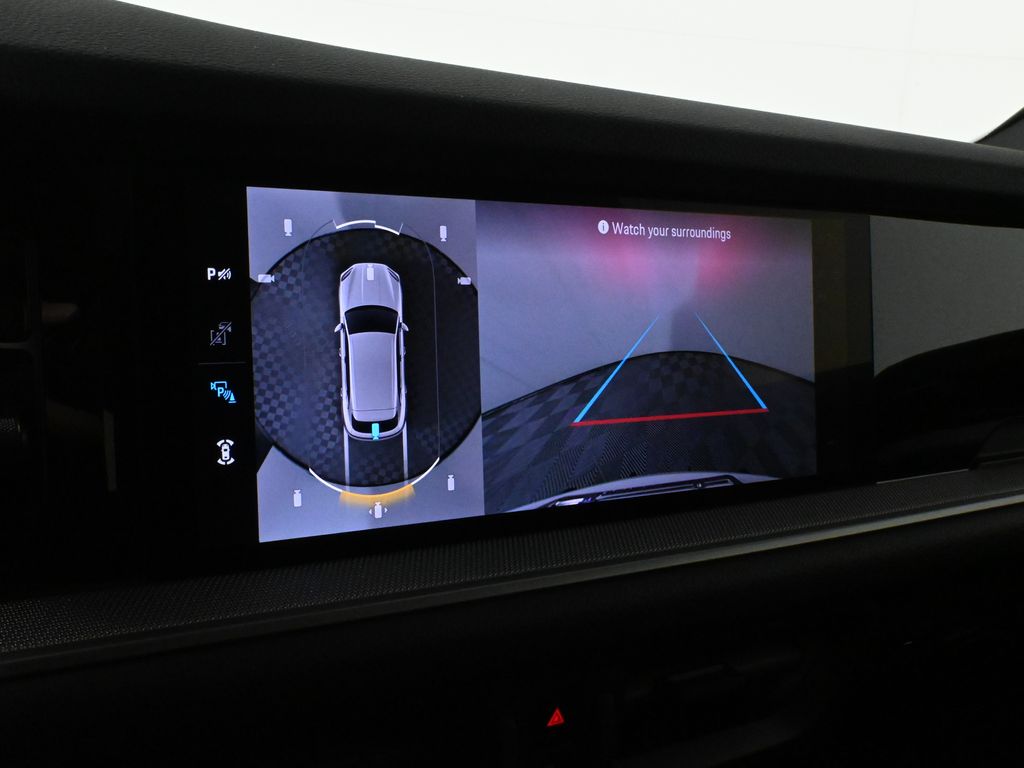 Thumbnail: 2026 Porsche Cayenne - 26