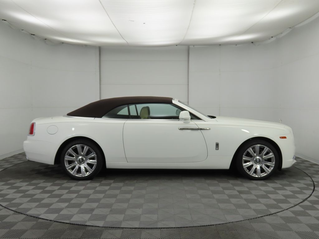 2017 Rolls-Royce Dawn  12