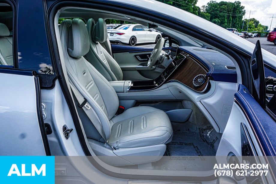 Used 2023 White Mercedes-Benz Base image 23