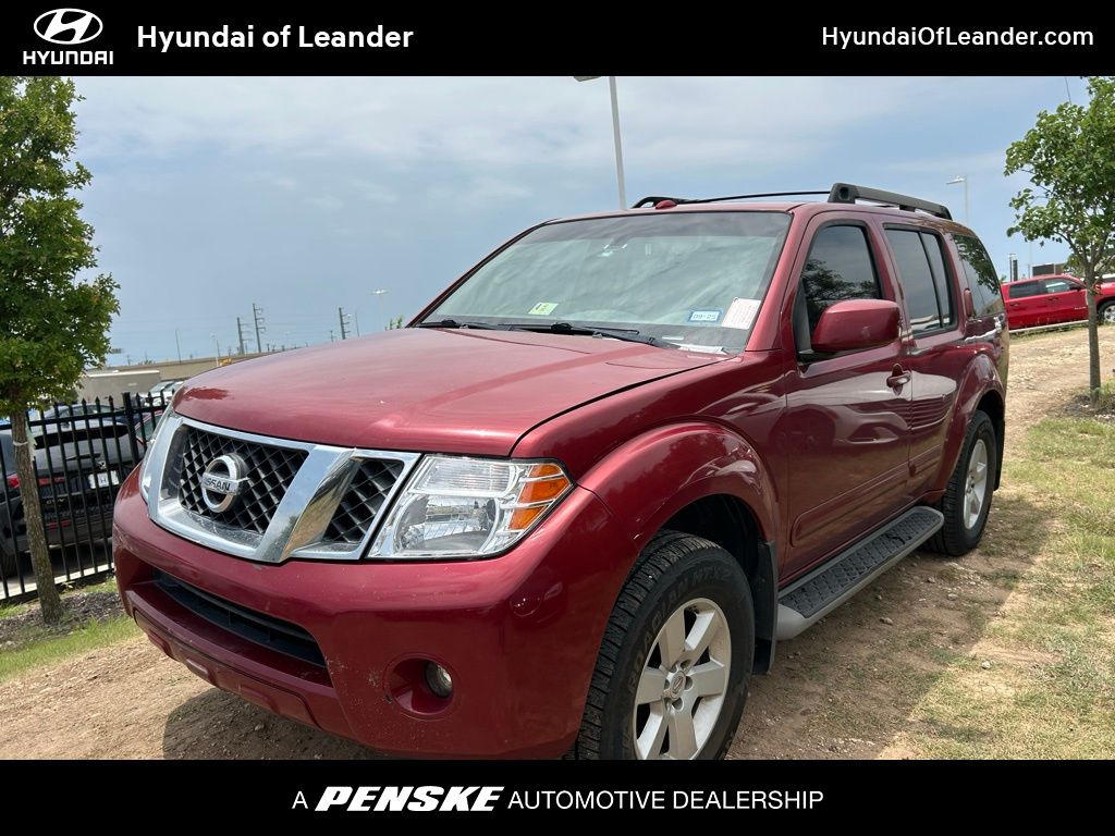 2008 Nissan Pathfinder SE Hero Image