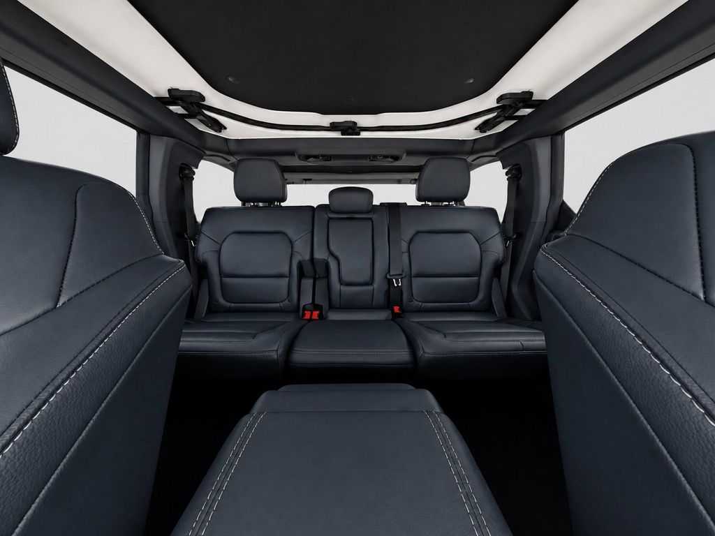 New 2026 Oxford White Ford Badlands® image 16