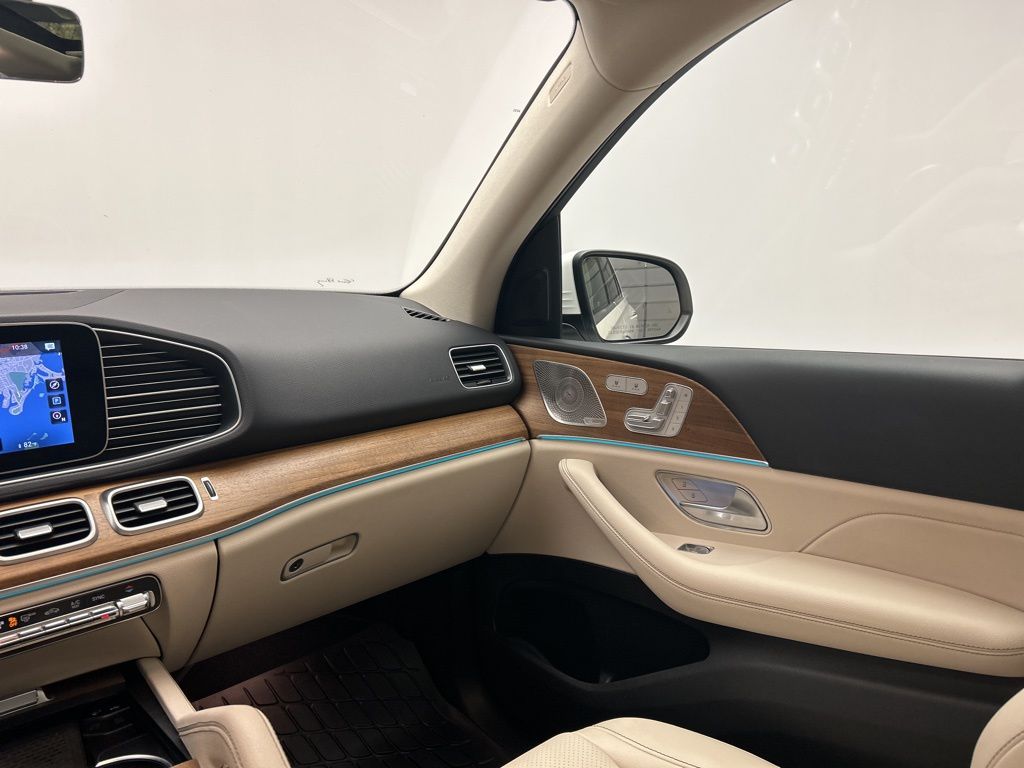 Thumbnail: 2023 Mercedes-Benz GLE - 26