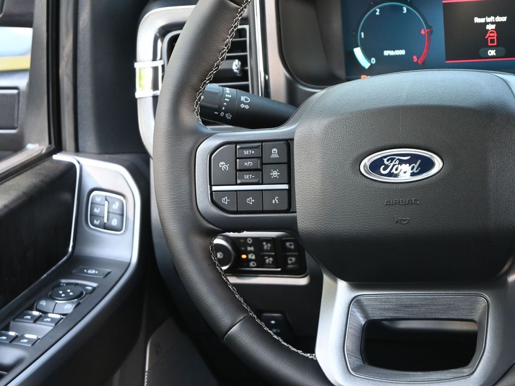 2025 Ford F-350 Super Duty Lariat