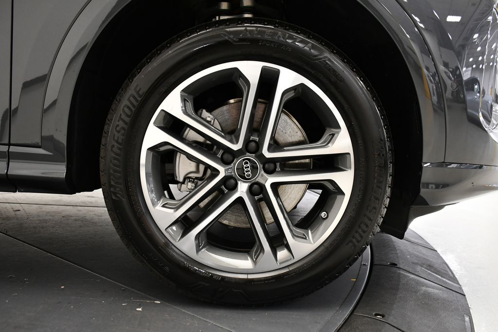 2025 Audi Q5 Premium 16
