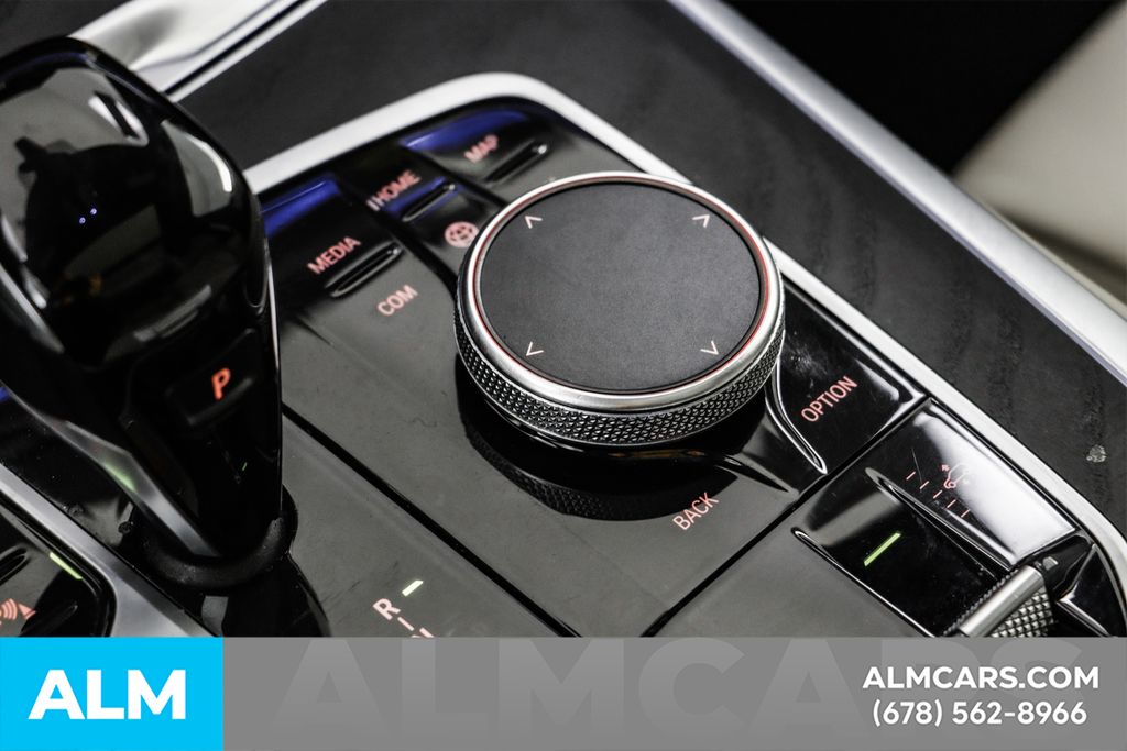 Used 2022 Black BMW xDrive40i image 44