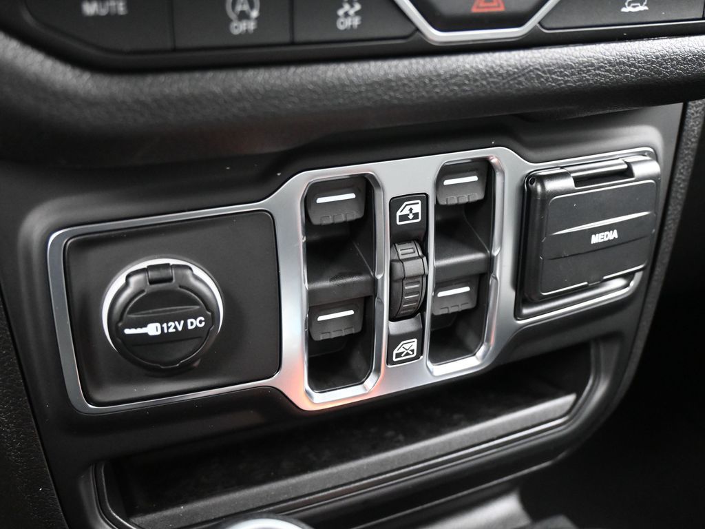 New 2026 41 Jeep Sport image 20