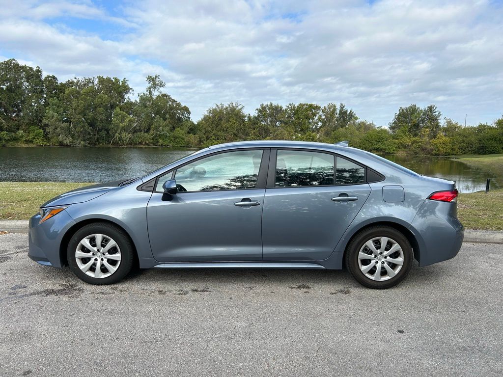 Thumbnail: 2025 Toyota Corolla - 2