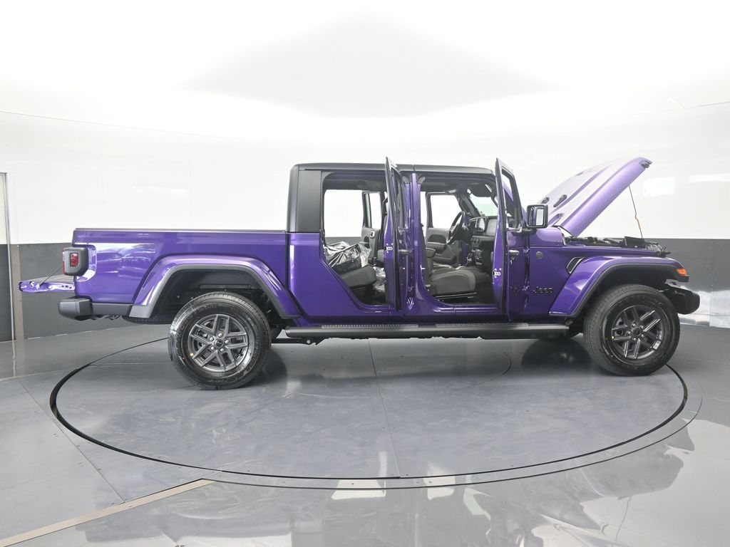 New 2026 reign Jeep Sport S image 64