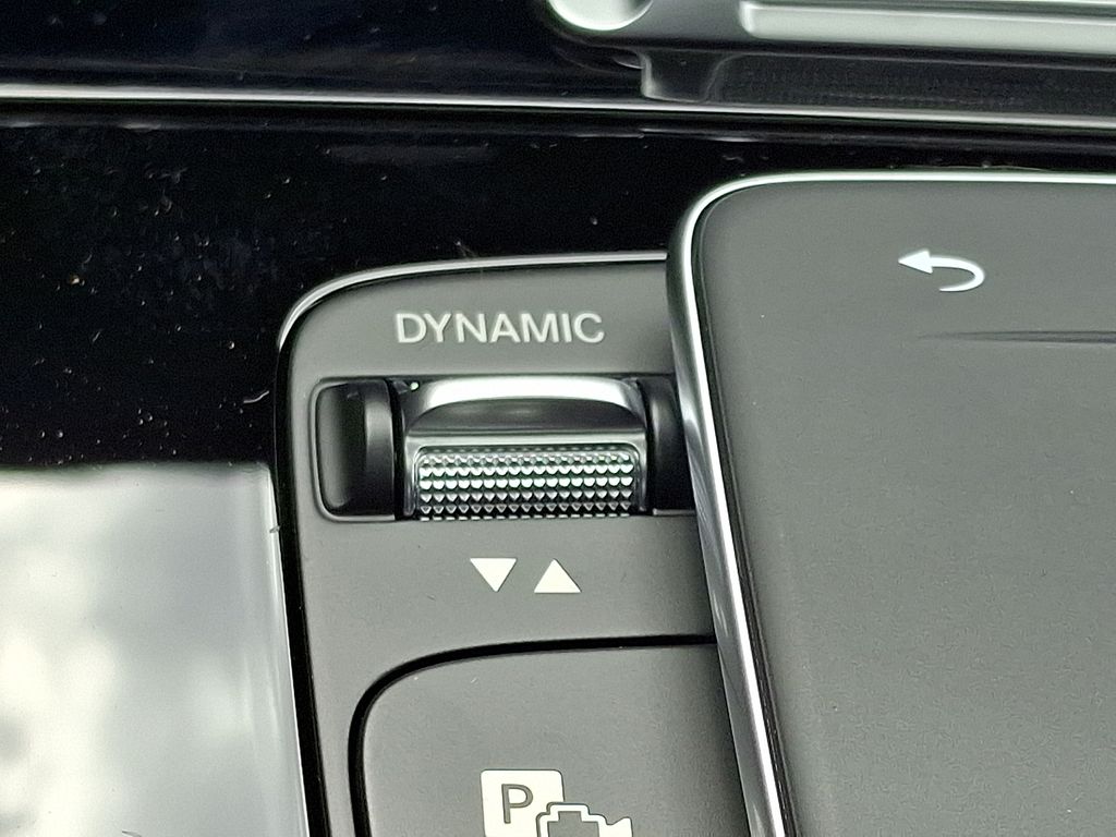 Thumbnail: 2026 Mercedes-Benz GLE - 18