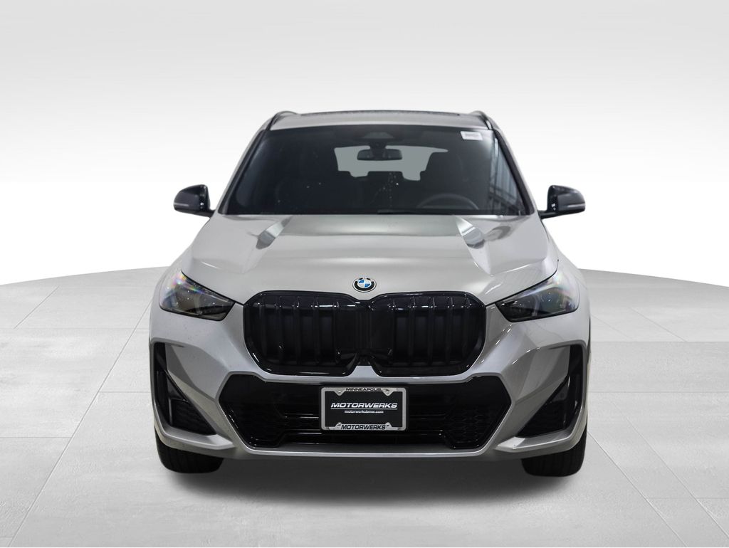 2025 BMW X1 xDrive28i 8