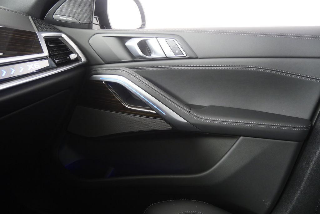 Thumbnail: 2025 BMW X6 - 28