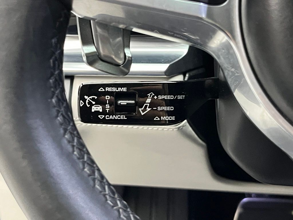 Thumbnail: 2020 Porsche Panamera - 15