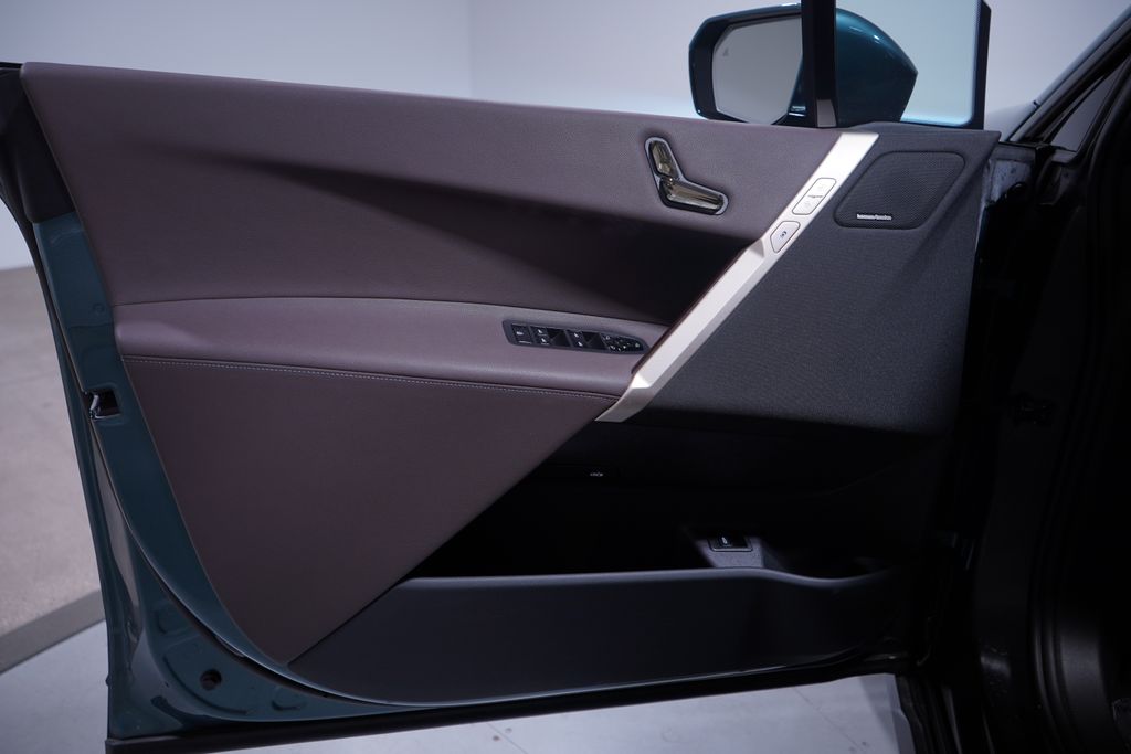 Thumbnail: 2023 BMW iX - 16