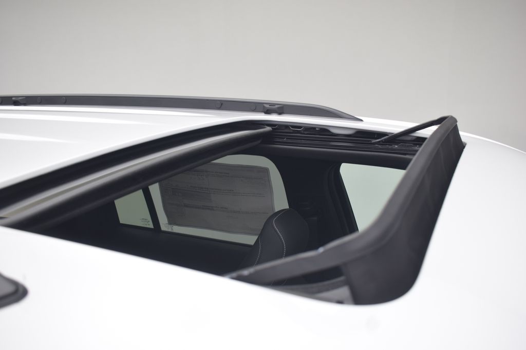 new 2026 Jeep Grand Cherokee car, priced at $43,595